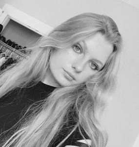 Meet your Posher, Abby